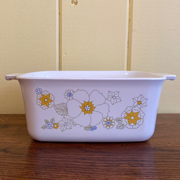 Corningware Other - Vintage 1971 CorningWare Floral Bouquet P-4-B Rare